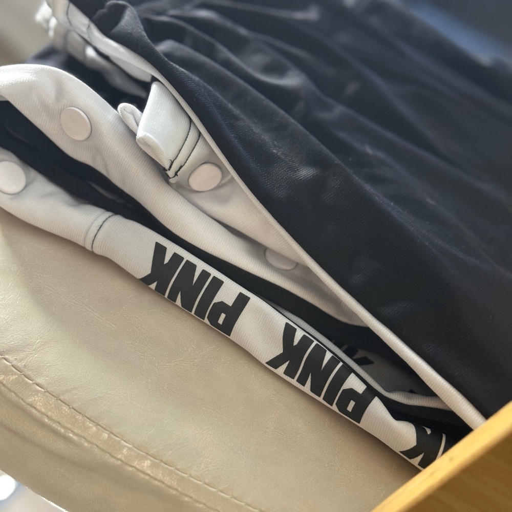 Victoria’s Secret PINK Snap Pants – Size M